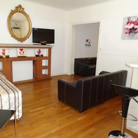 게스트하우스 Manoir Francois 1er 3*